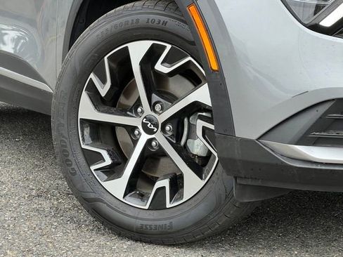 Certified 2024 Kia Sportage EX AWD/4WD image 2