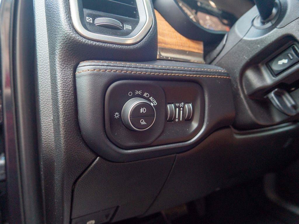 Used 2019 RAM 2500 Limited AWD/4WD image 23