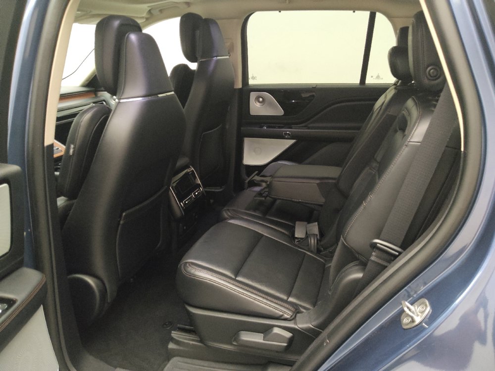 Used 2020 Lincoln Aviator Grand Touring w/ Equipment Group 301A AWD/4WD image 18