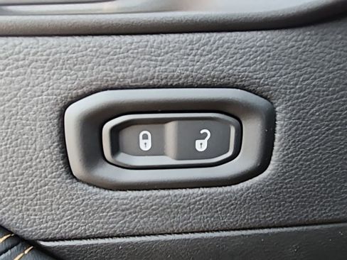 New 2026 Jeep Wrangler Sahara image 25