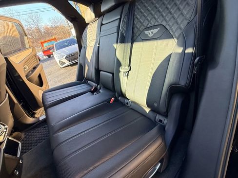 Used 2022 Bentley Bentayga Speed image 33