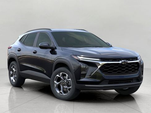 New 2026 Chevrolet Trax LT w/ Driver Confidence Package FWD image 7
