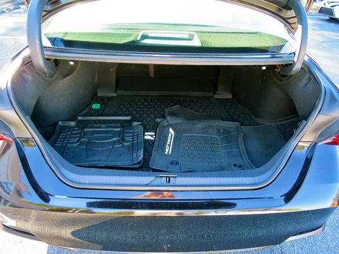 Used 2019 Toyota Avalon Limited image 35