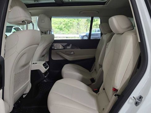 Used 2026 Mercedes-Benz GLS 450 4MATIC image 16
