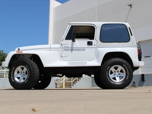 Used 1991 Jeep Wrangler Renegade AWD/4WD image 7