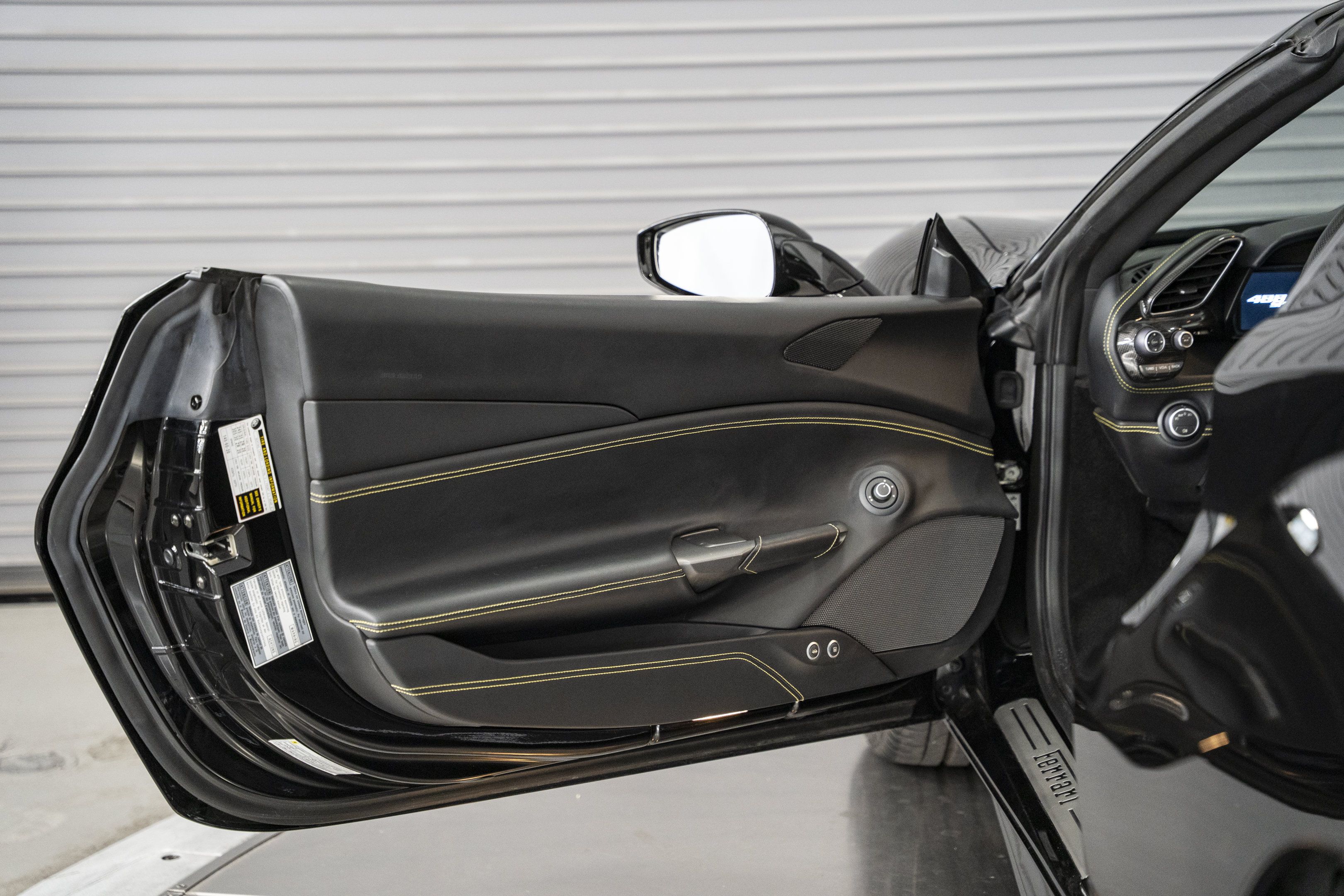 Used 2018 Ferrari 488 Spider RWD image 23