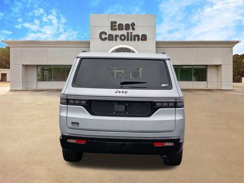 New 2026 Jeep Grand Wagoneer Limited image 4