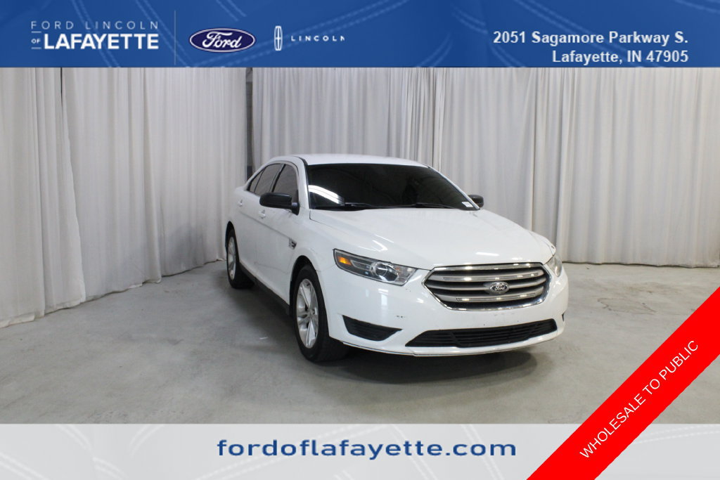 Used 2018 Ford Taurus SE FWD image 1