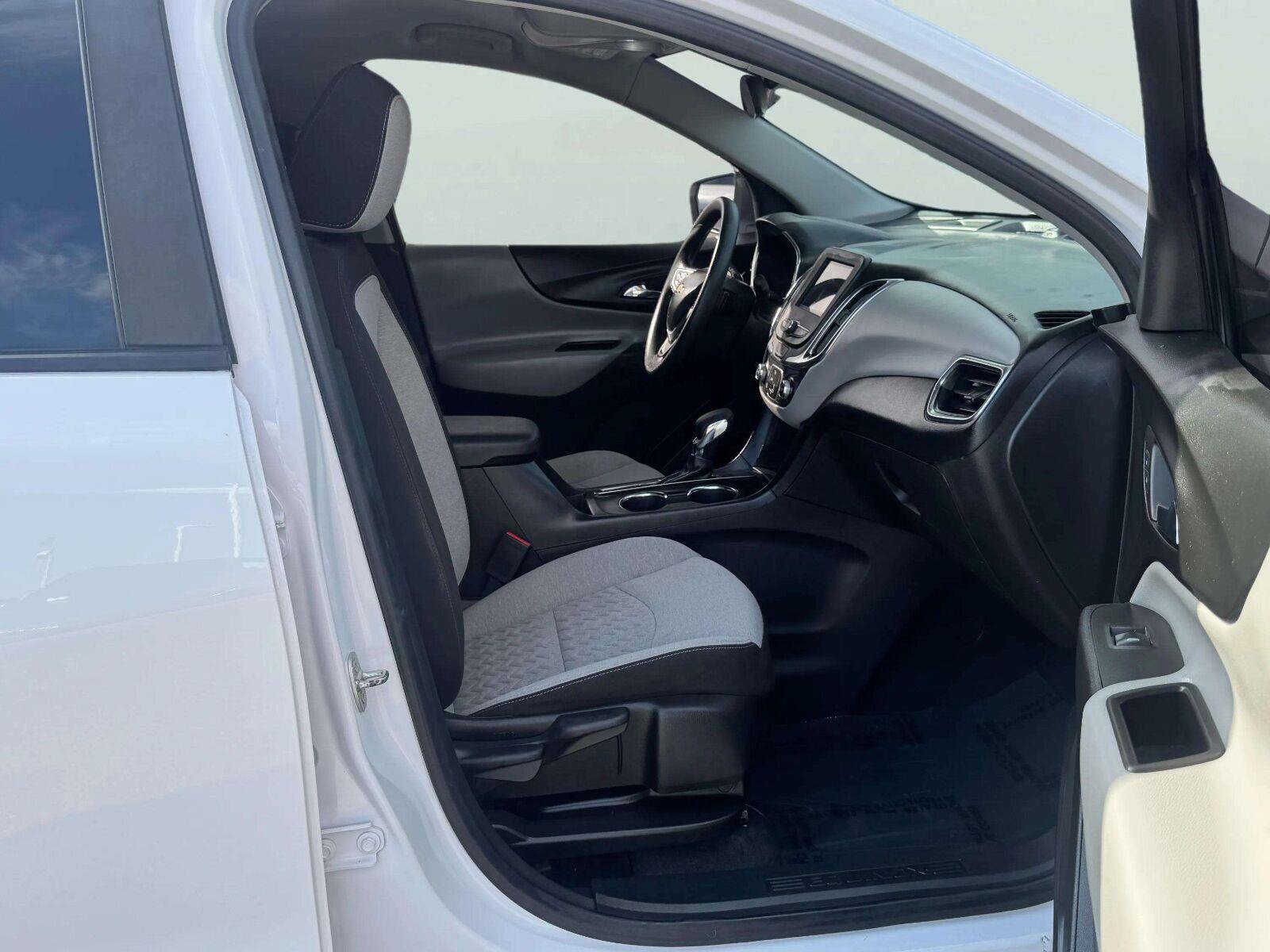 Used 2023 Chevrolet Equinox LS w/ LS Convenience Package FWD image 50