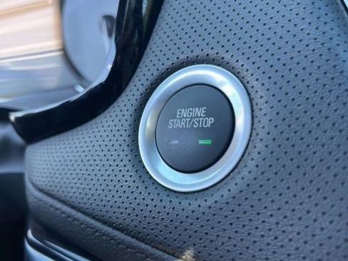 Certified 2025 Cadillac XT5 Premium Luxury image 22