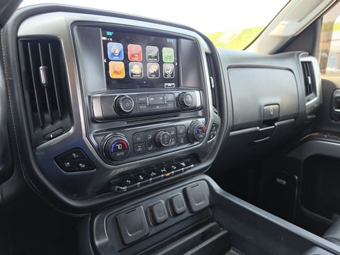 Used 2019 Chevrolet Silverado 2500 LTZ w/ Duramax Plus Package AWD/4WD image 26