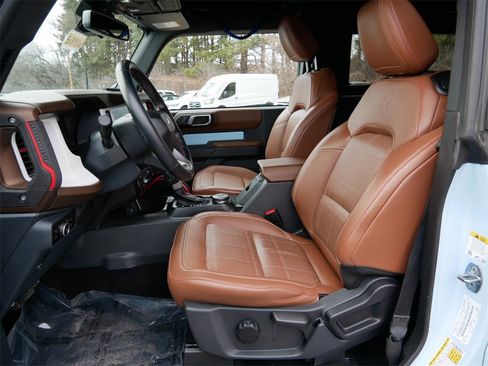 Certified 2024 Ford Bronco Heritage Edition image 11