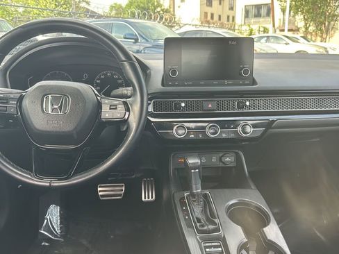 Used 2025 Honda Civic Sport image 9