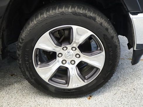 Used 2022 RAM 1500 Laramie AWD/4WD image 14