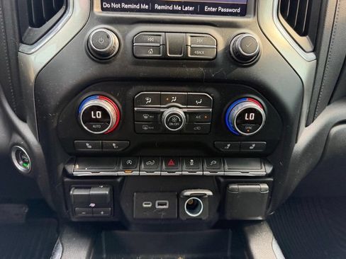 Used 2021 Chevrolet Silverado 1500 RST w/ Redline Edition AWD/4WD image 13