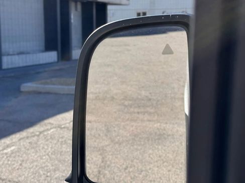 Used 2021 Mercedes-Benz Sprinter 2500 image 31