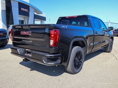 New 2026 GMC Sierra 1500 Pro w/ Graphite Edition