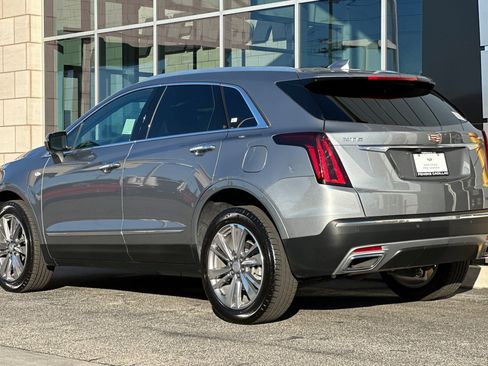 Used 2025 Cadillac XT5 Premium Luxury image 6