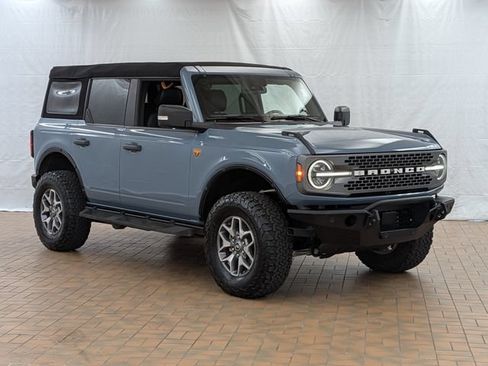 Certified 2024 Ford Bronco Badlands AWD/4WD image 1