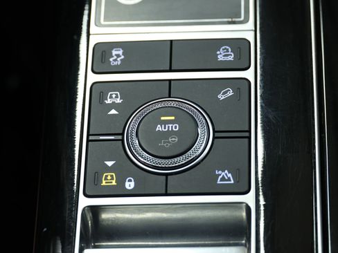 Used 2020 Land Rover Range Rover SV Autobiography Dynamic image 37
