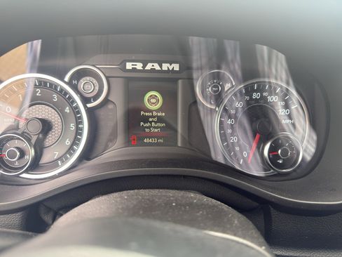Used 2022 RAM 1500 Big Horn AWD/4WD image 13