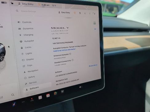 Used 2023 Tesla Model Y Long Range image 13