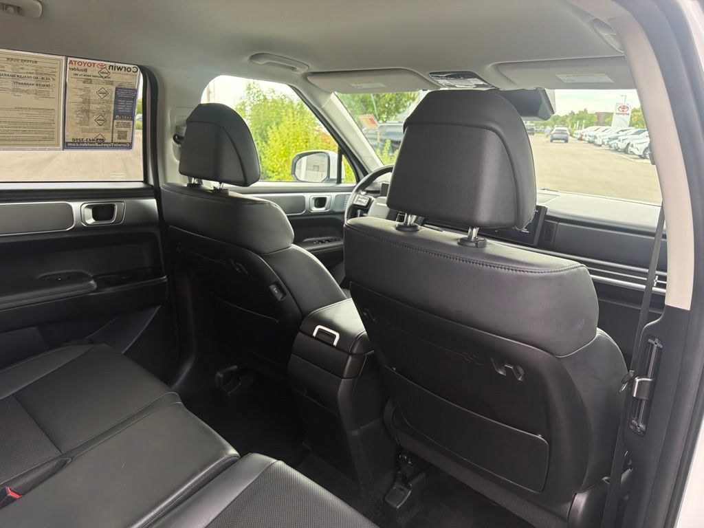 Used 2026 Hyundai Santa Fe SEL AWD/4WD image 14