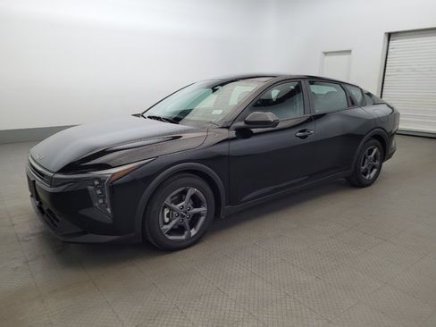 Used 2025 Kia K4 FWD image 2