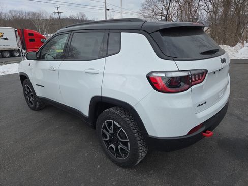 New 2026 Jeep Compass Trailhawk AWD/4WD image 4