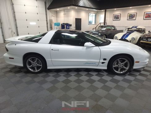 Used 1999 Pontiac Firebird Formula w/ SLP Firehawk Pkg RWD image 7