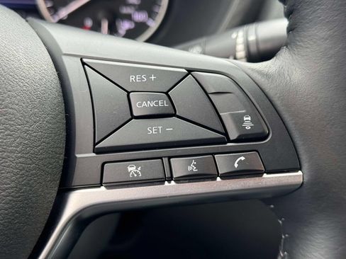 Used 2025 Nissan Sentra SV w/ All-Weather Package FWD image 20
