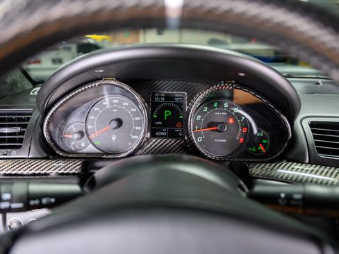 Used 2015 Maserati GranTurismo MC image 43