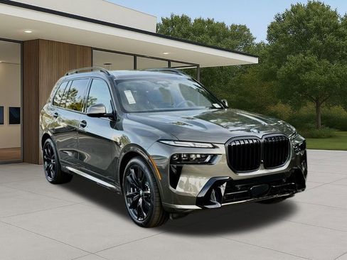 New 2026 BMW X7 xDrive40i w/ M Sport Package AWD/4WD image 6
