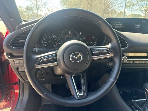 Used 2023 MAZDA MAZDA3 s image 13