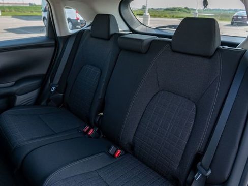 Used 2024 Honda HR-V LX image 15