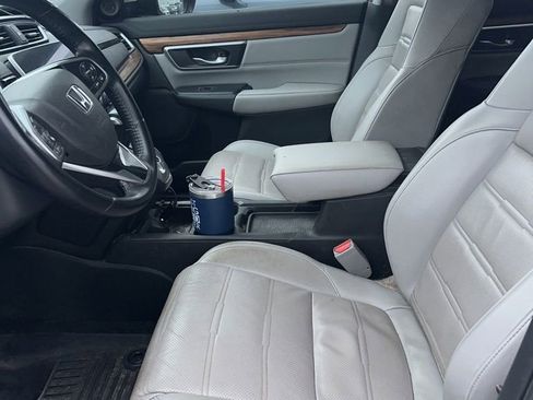 Used 2018 Honda CR-V Touring image 3