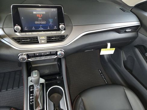 New 2025 Nissan Altima 2.5 SR image 12