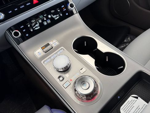 New 2026 Genesis GV70 2.5T Advanced AWD/4WD image 22