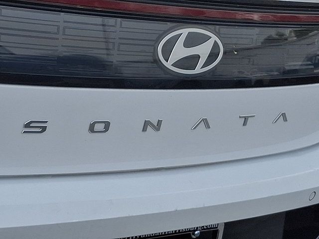 Certified 2025 Hyundai Sonata Limited FWD image 33