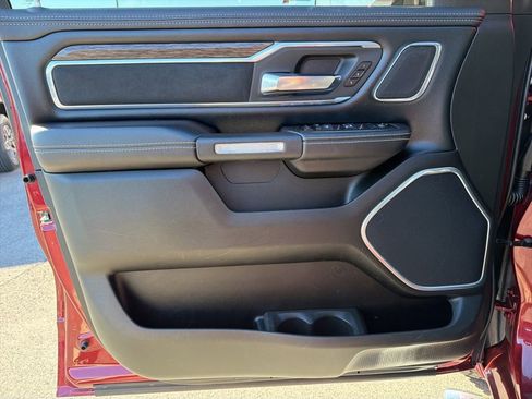 Used 2019 RAM 1500 Laramie image 30