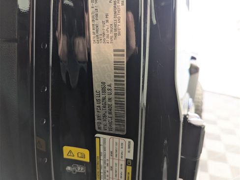 Used 2022 Jeep Gladiator Sport image 37