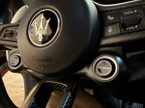 Used 2022 Maserati MC20 Coupe RWD image 43