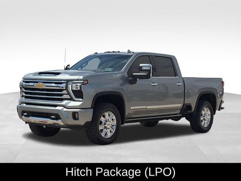 Used 2024 Chevrolet Silverado 2500 High Country w/ High Country Premium Package AWD/4WD image 5