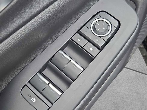 New 2026 Toyota Prius Plug-In Hybrid image 11