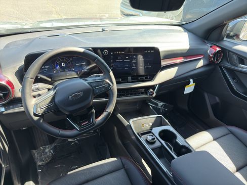 New 2026 Chevrolet Equinox RS w/ Convenience Package III FWD image 12