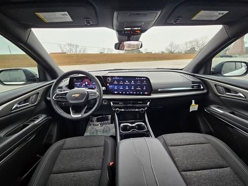 New 2026 Chevrolet Traverse LT image 12