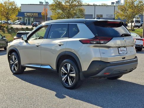 Used 2021 Nissan Rogue SL image 4