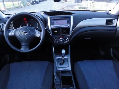 Used 2010 Subaru Forester 2.5X Premium AWD/4WD image 32