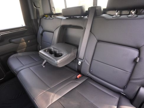 Used 2025 Chevrolet Silverado 2500 LTZ w/ LTZ Convenience Package AWD/4WD image 25