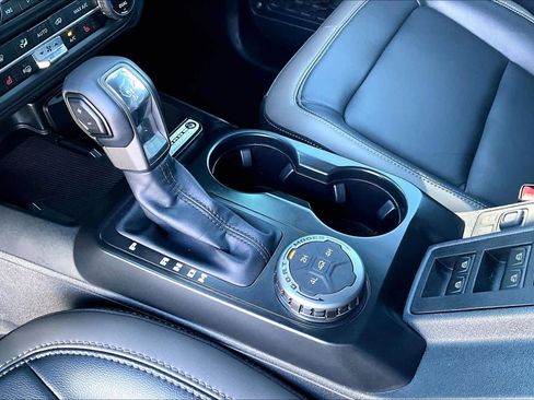 Used 2025 Ford Bronco Outer Banks image 15